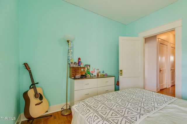 302 Daytona Place, Elizabethton, TN 37643