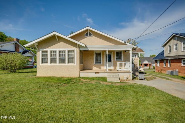 302 Daytona Place, Elizabethton, TN 37643