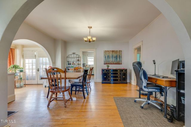 302 Daytona Place, Elizabethton, TN 37643