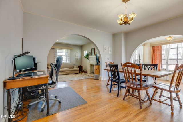 302 Daytona Place, Elizabethton, TN 37643