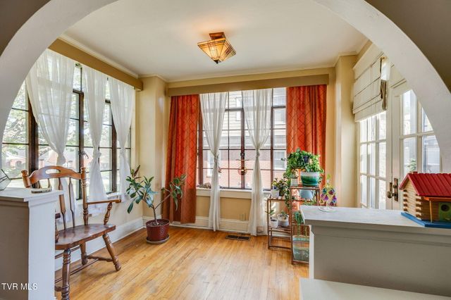 302 Daytona Place, Elizabethton, TN 37643