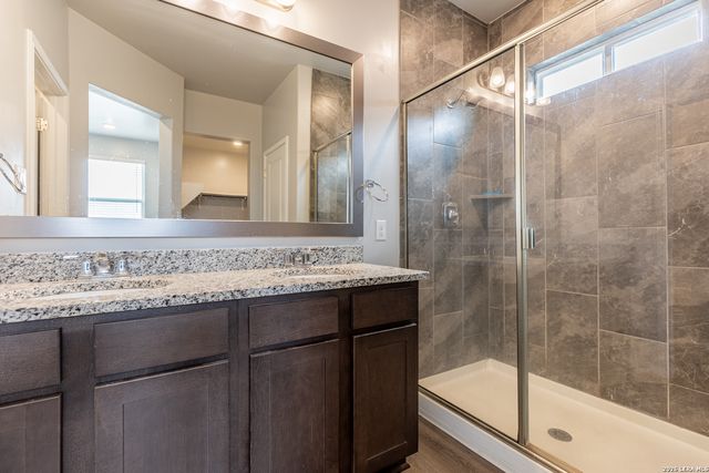 3923 IVY PATH, St Hedwig, TX 78152