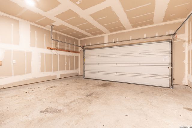 3923 IVY PATH, St Hedwig, TX 78152