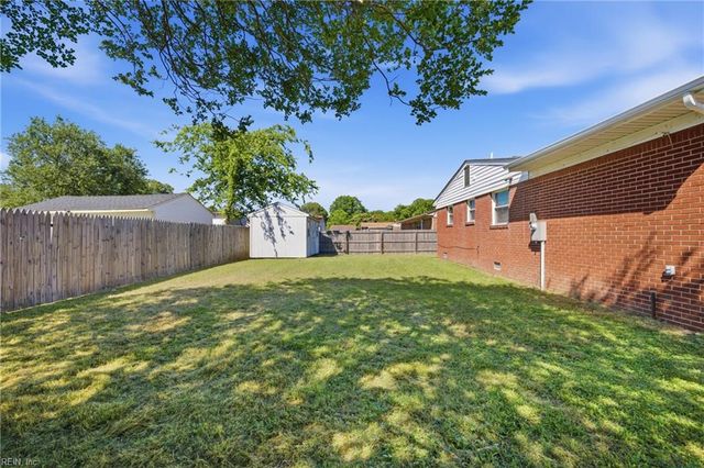 308 Butrico RD, Chesapeake, VA 23325