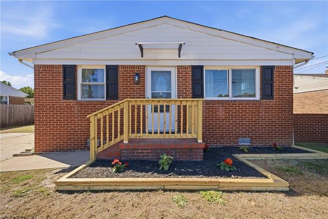 308 Butrico RD, Chesapeake, VA 23325