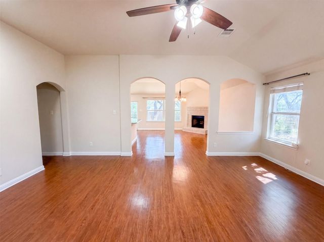 1315 Tumbling River DR, Leander, TX 78641