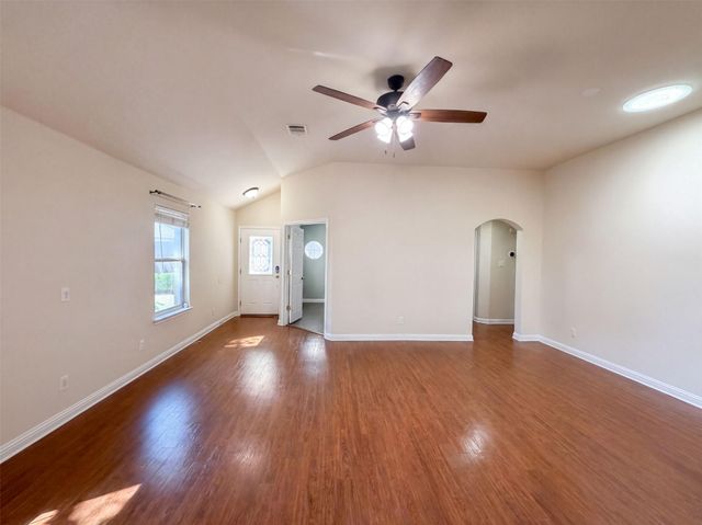 1315 Tumbling River DR, Leander, TX 78641