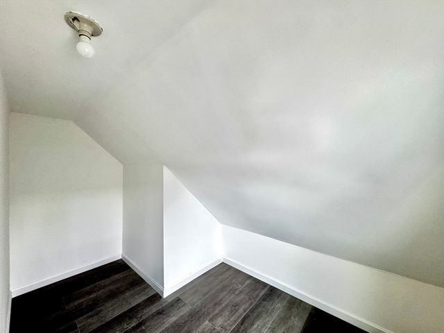 98 Safford St, Quincy, MA 02171