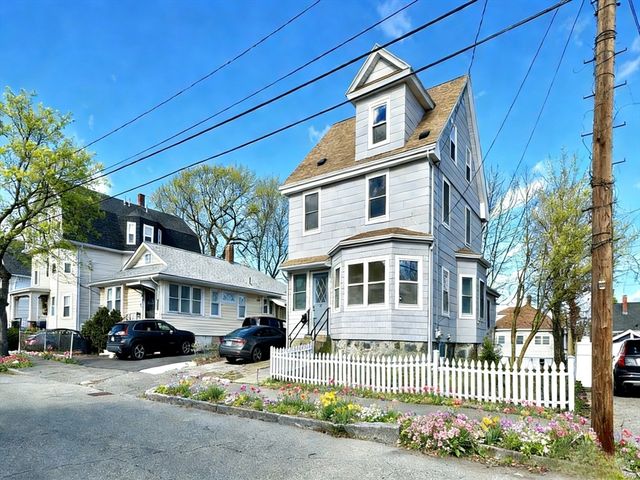 98 Safford St, Quincy, MA 02171
