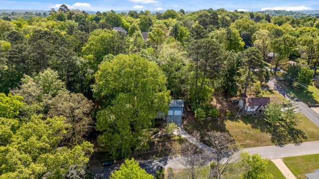 1302 Labrea Drive, Chattanooga, TN 37421