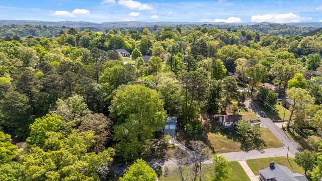 1302 Labrea Drive, Chattanooga, TN 37421