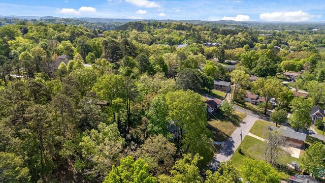 1302 Labrea Drive, Chattanooga, TN 37421