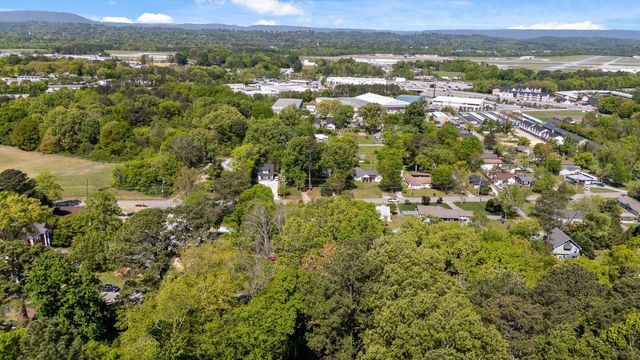 1302 Labrea Drive, Chattanooga, TN 37421