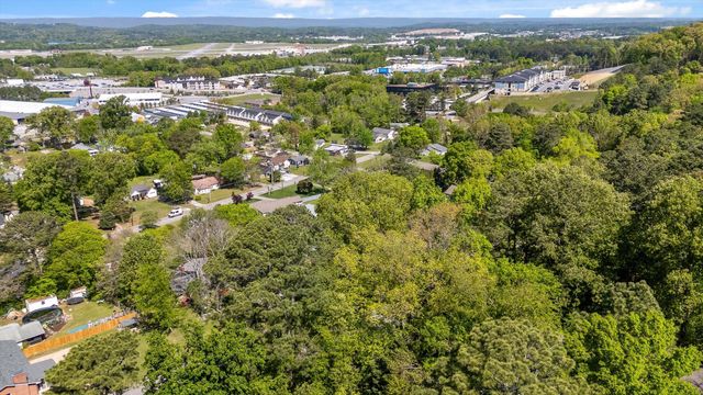 1302 Labrea Drive, Chattanooga, TN 37421
