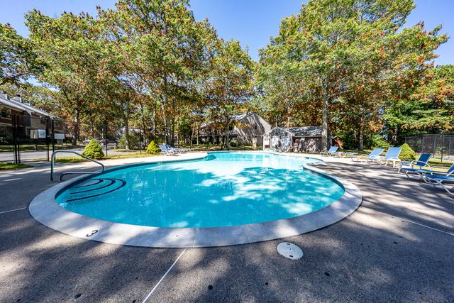 195 Falmouth Road 8D, Mashpee, MA 02649