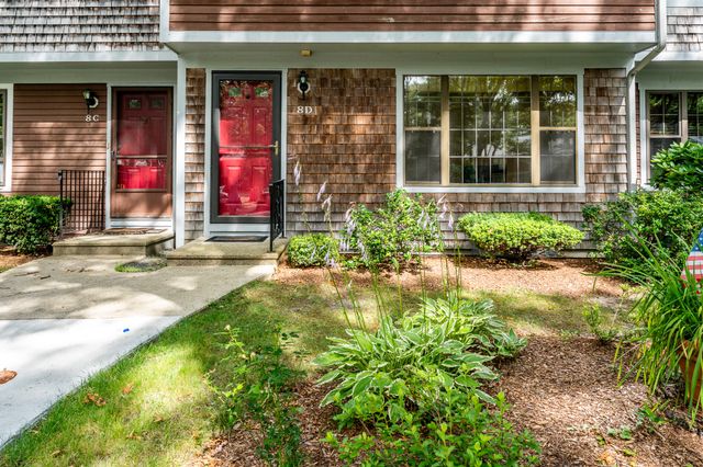 195 Falmouth Road 8D, Mashpee, MA 02649