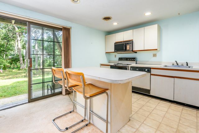 195 Falmouth Road 8D, Mashpee, MA 02649