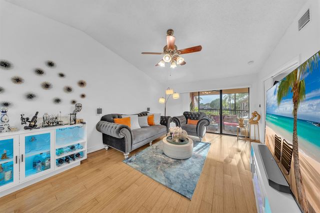 1023 Banks Road 201, Margate, FL 33063
