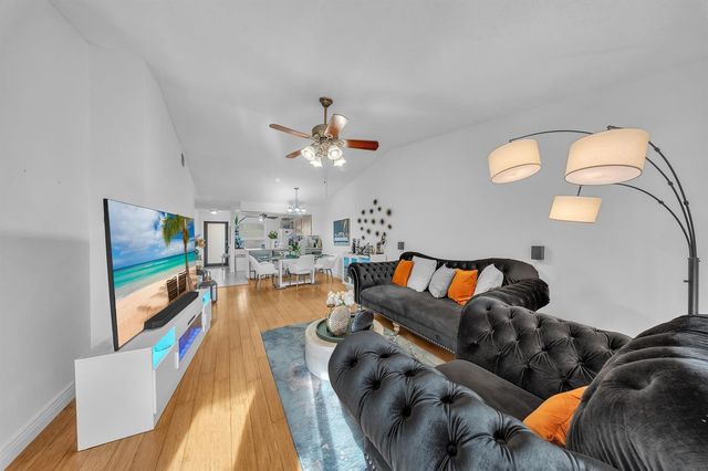 1023 Banks Road 201, Margate, FL 33063