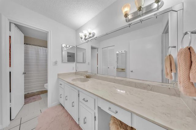 1023 Banks Road 201, Margate, FL 33063