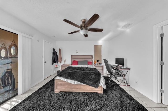 1023 Banks Road 201, Margate, FL 33063