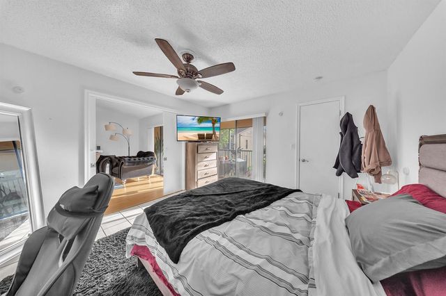 1023 Banks Road 201, Margate, FL 33063