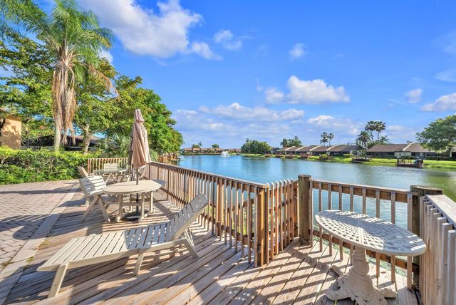 1023 Banks Road 201, Margate, FL 33063