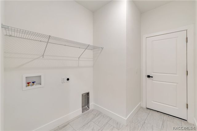 1097 W Cary Drive, Citrus Springs, FL 34434
