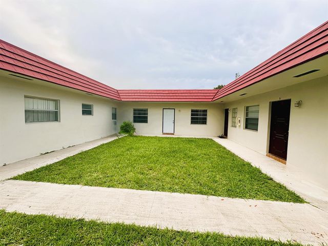3980 NW 30th Terrace, Lauderdale Lakes, FL 33309