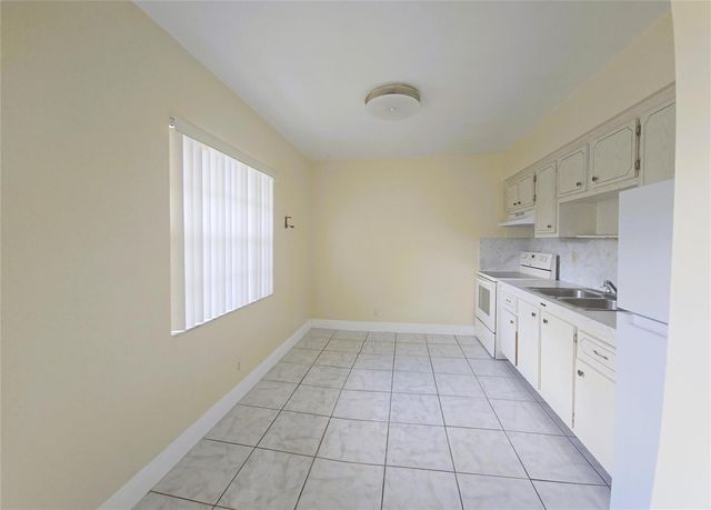 3980 NW 30th Terrace, Lauderdale Lakes, FL 33309