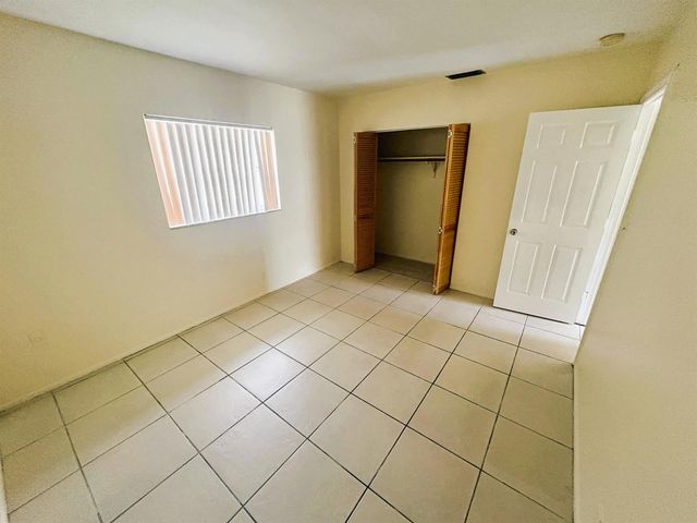 3980 NW 30th Terrace, Lauderdale Lakes, FL 33309
