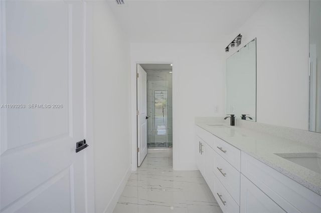 4305 SW 1ST AVE, Cape Coral, FL 33914