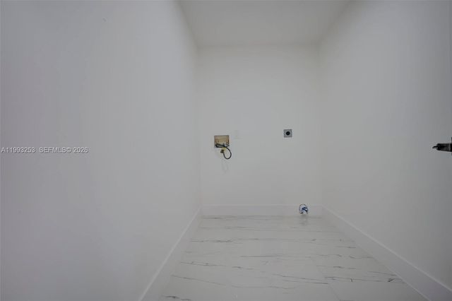 4305 SW 1ST AVE, Cape Coral, FL 33914