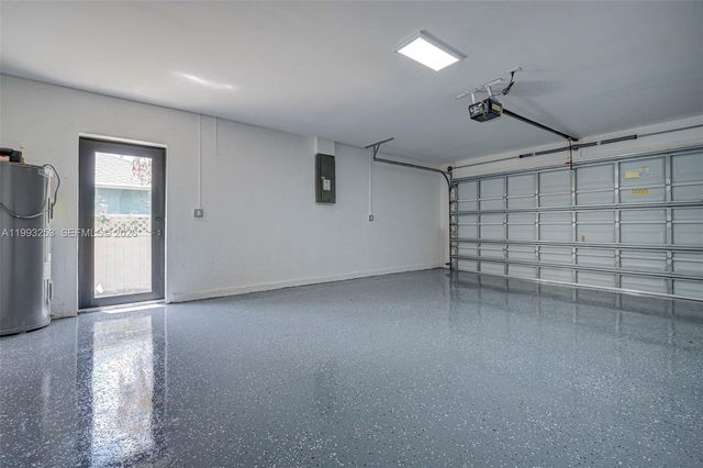 4305 SW 1ST AVE, Cape Coral, FL 33914