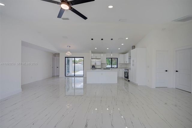 4305 SW 1ST AVE, Cape Coral, FL 33914