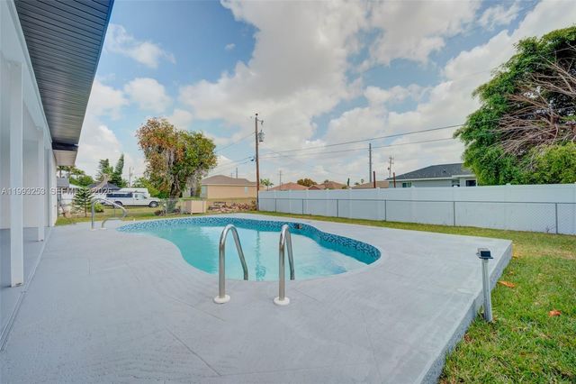 4305 SW 1ST AVE, Cape Coral, FL 33914