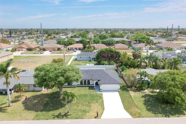 4305 SW 1ST AVE, Cape Coral, FL 33914