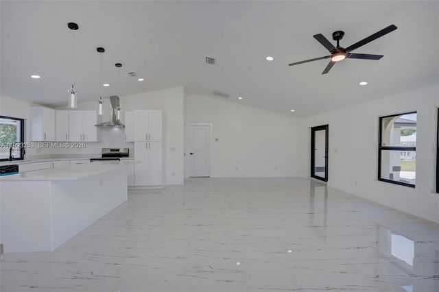 4305 SW 1ST AVE, Cape Coral, FL 33914