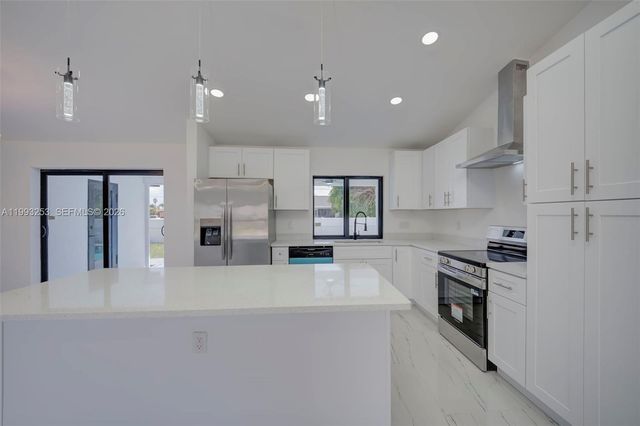 4305 SW 1ST AVE, Cape Coral, FL 33914