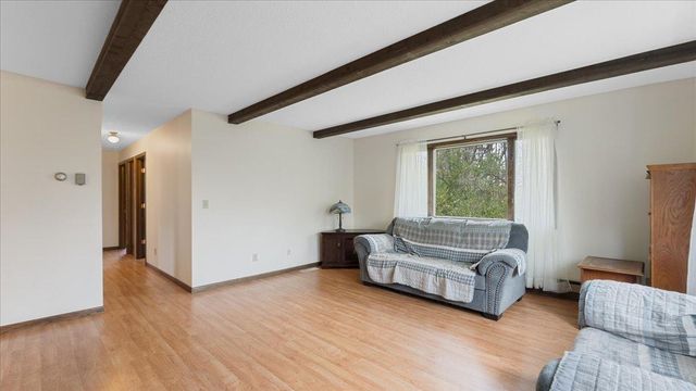 310 5th Street NE, Milaca, MN 56353