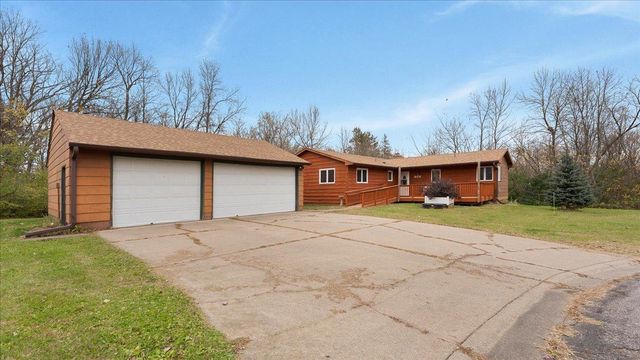 310 5th Street NE, Milaca, MN 56353
