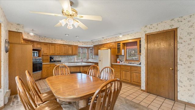 310 5th Street NE, Milaca, MN 56353