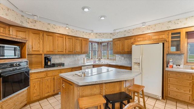 310 5th Street NE, Milaca, MN 56353