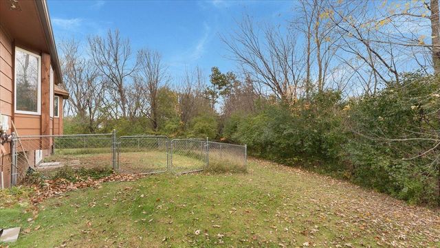 310 5th Street NE, Milaca, MN 56353