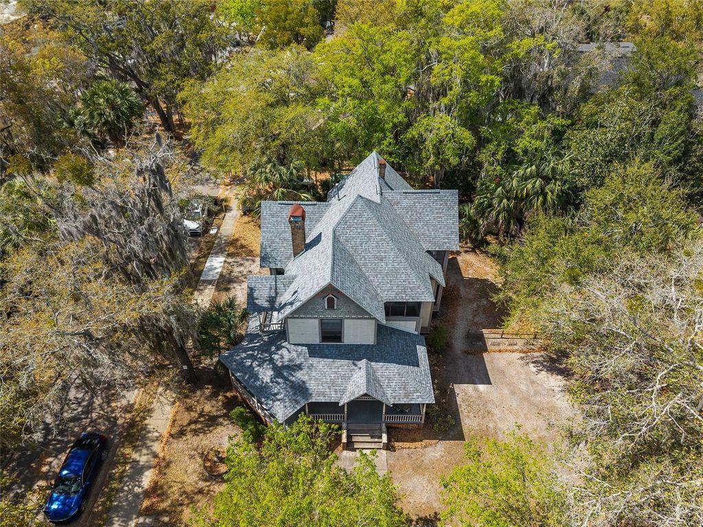 Image 86 of property listing at 306 NE 3RD STREET, Gainesville, FL 32601