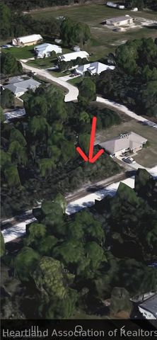 205 Raven Avenue, Sebring, FL 33870