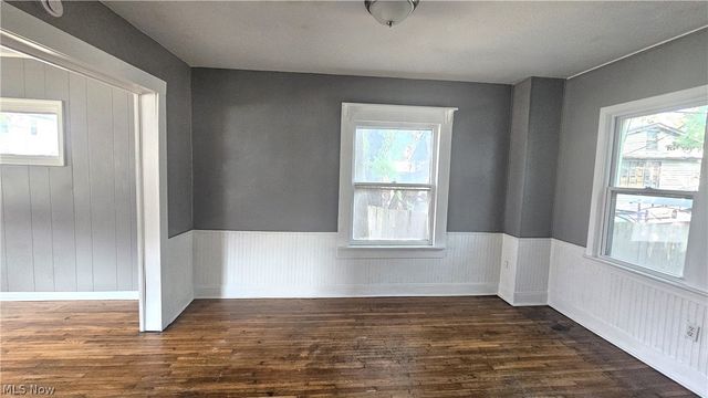 9910 Zimmer Avenue, Cleveland, OH 44102