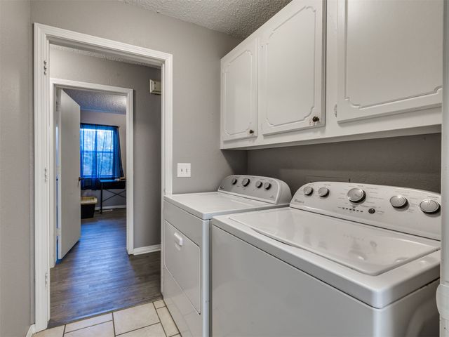 204 W Seward Avenue, Sand Springs, OK 74063