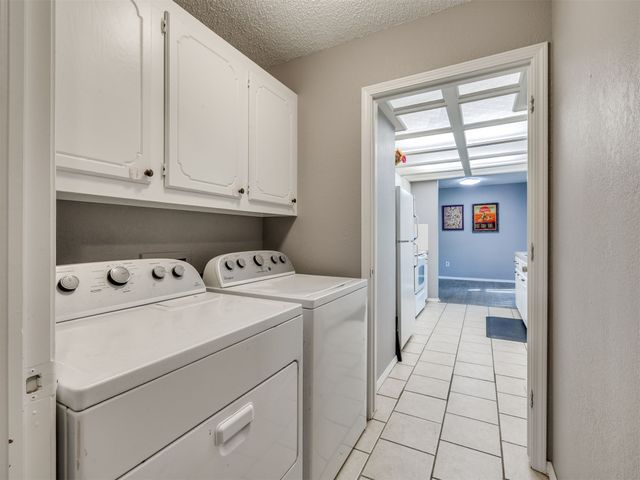 204 W Seward Avenue, Sand Springs, OK 74063