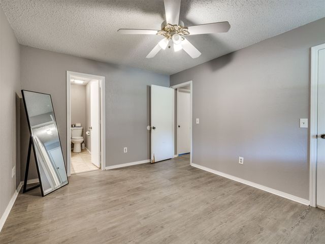 204 W Seward Avenue, Sand Springs, OK 74063